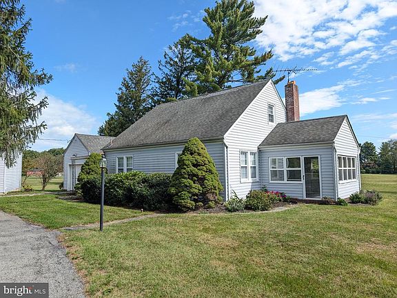 5th image of 55 Iron Springs Rd