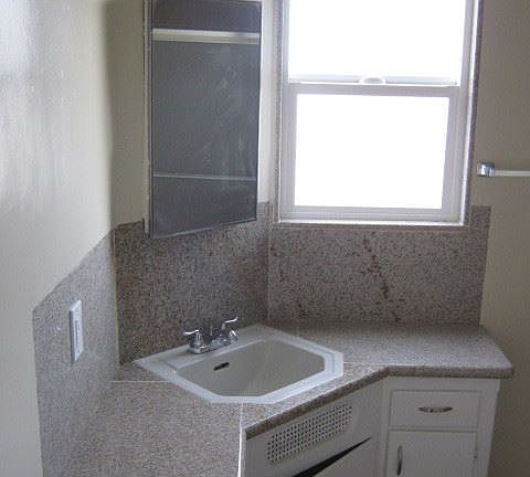 3rd image of 8806 1/2 Orchard Ave