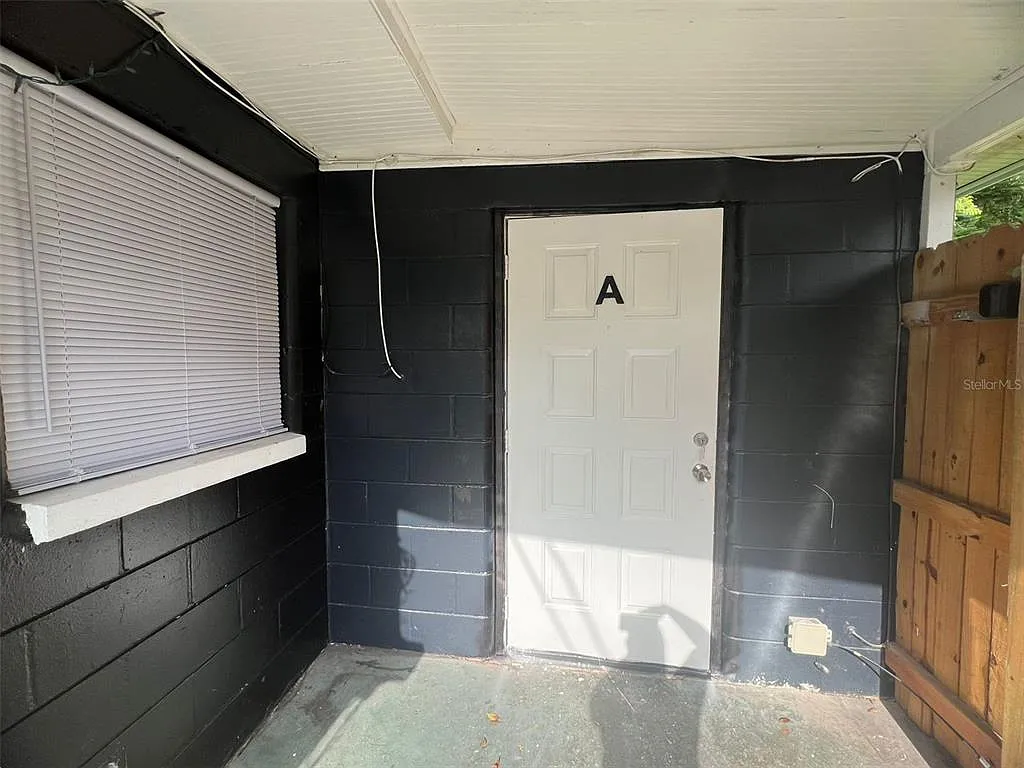 Studio, 1.0 bath, 260 sqft, $1,300 — Photo 1