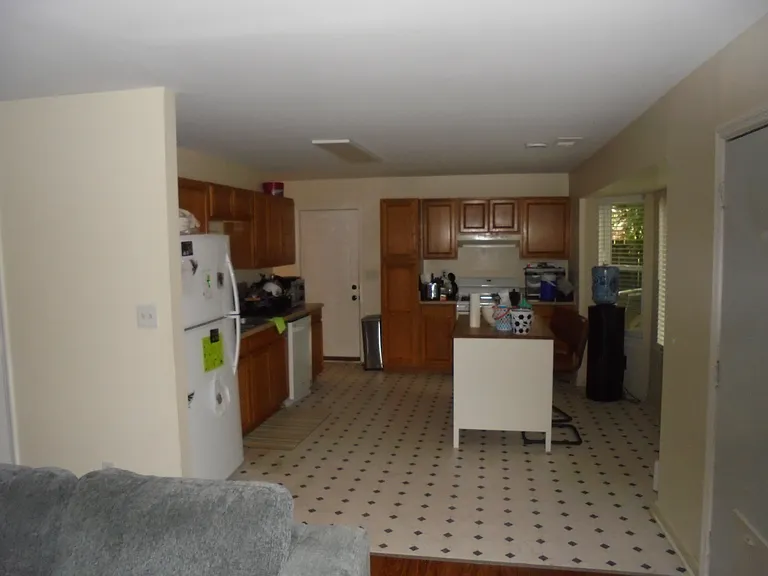 4941 September Ct NW — Photo 3