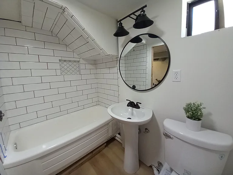 1431 S Manitou Ave — Photo 10