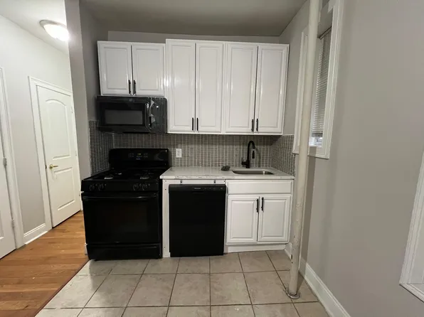 130 Corbin Ave, Jersey City, NJ