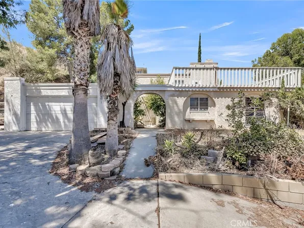 25051 Crestview Dr, Loma Linda, CA 92354