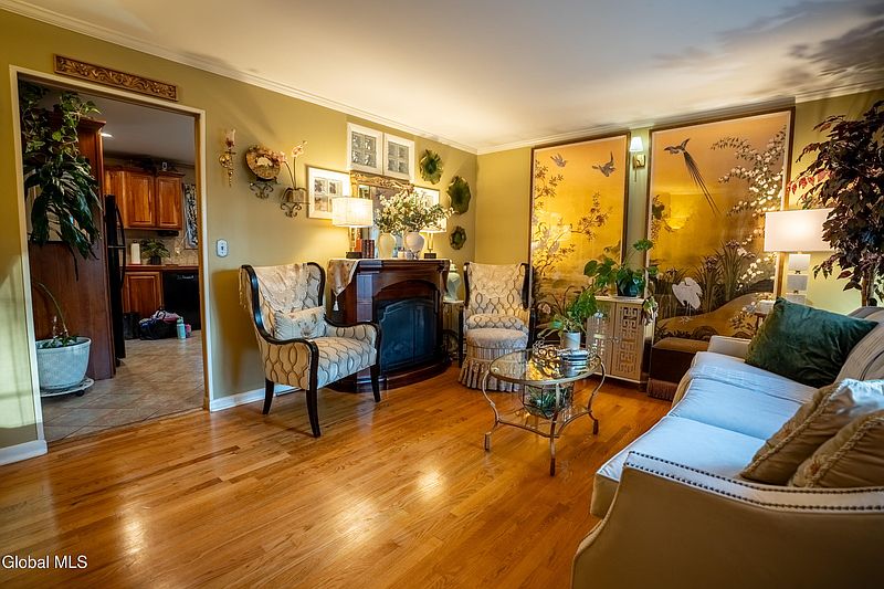4th image of 11 Norfolk Street