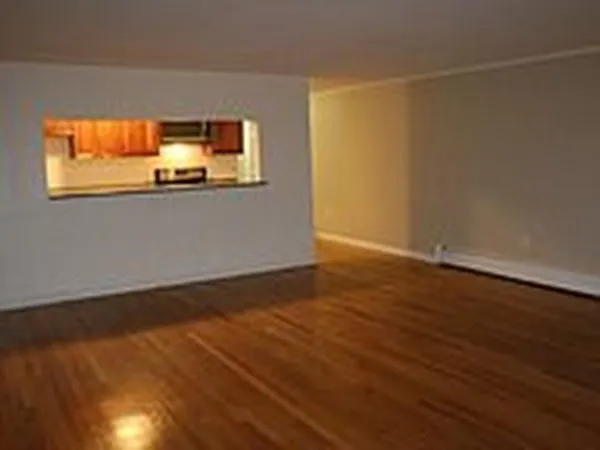 121 Tremont St #1A — Photo 4