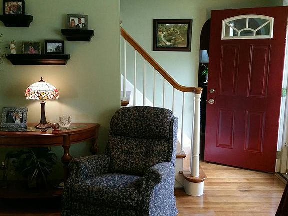 4th image of 27 Asbury Pl