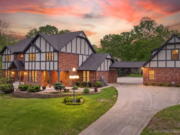 18422 E 92nd St N, Owasso, OK 74055