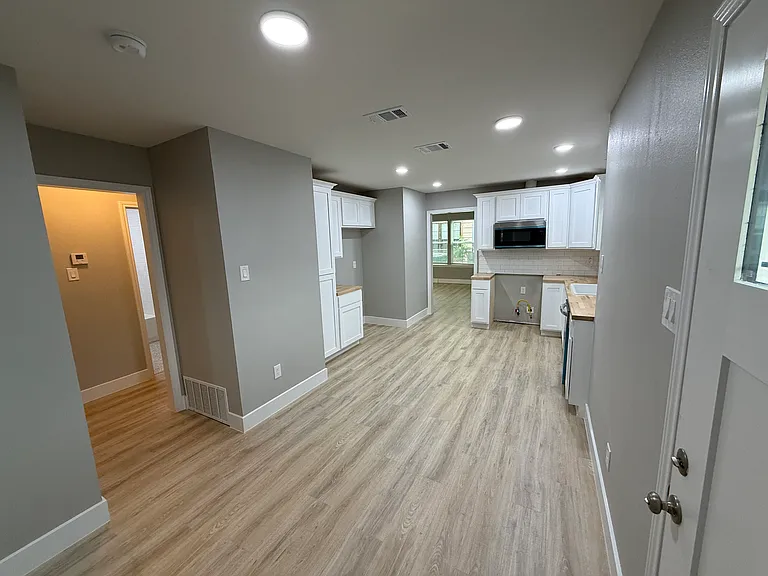 146 Redrock Dr — Photo 7