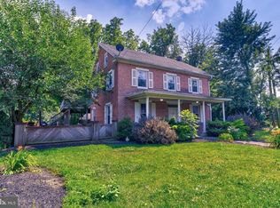673 Auction Rd, Manheim, PA 17545