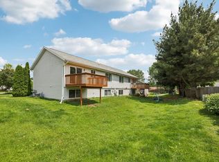 609-611 Eagle Crest Ct, Prairie Du Sac, WI 53578