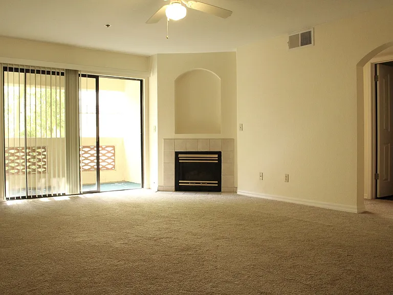 5104 N 32nd St #214 — Photo 6