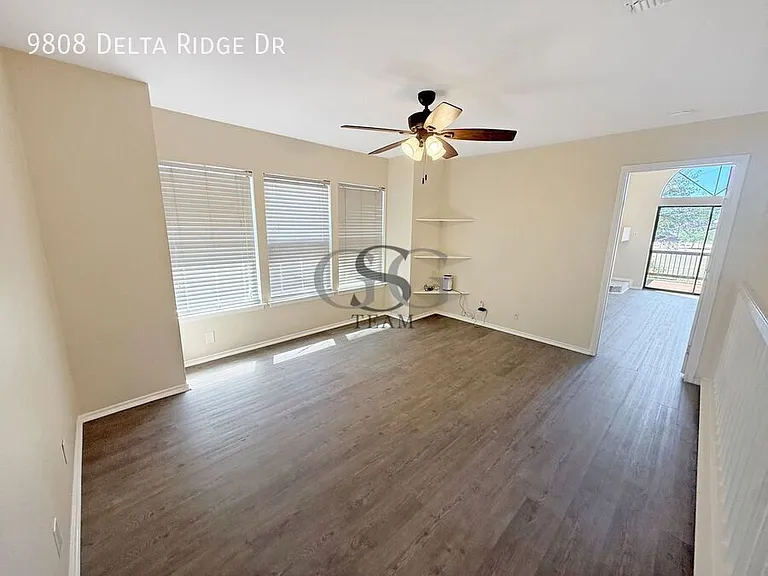 9808 Delta Ridge Dr — Photo 31