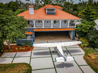 4045 Skyway Dr, Naples, FL 34112
