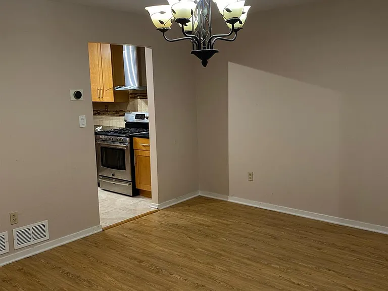 358 Greenfield Rd — Photo 12