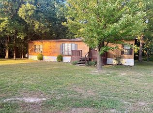 1200 N Rock Church Rd, Warrenton, MO 63383