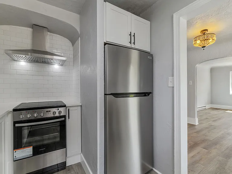 270 Beverly Rd #4 — Photo 14