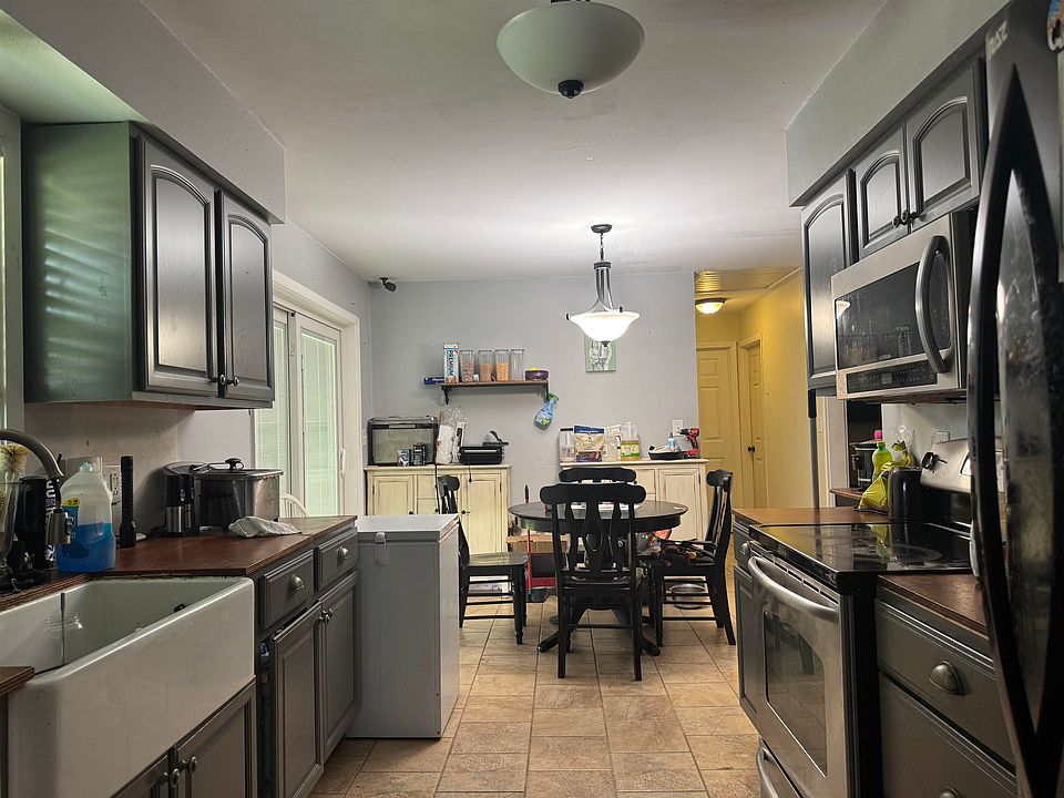 2nd image of 248 Velta St