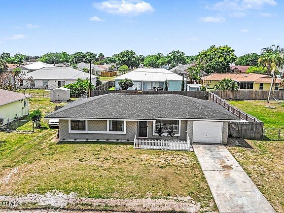 2nd image of 2140 Fallon Blvd NE