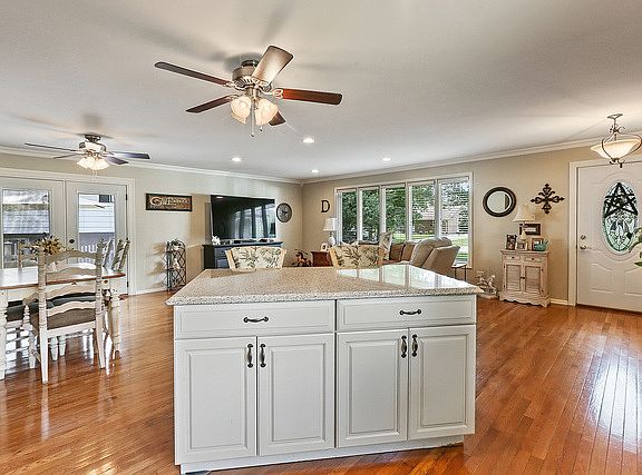 4th image of 12531 S Major Ave