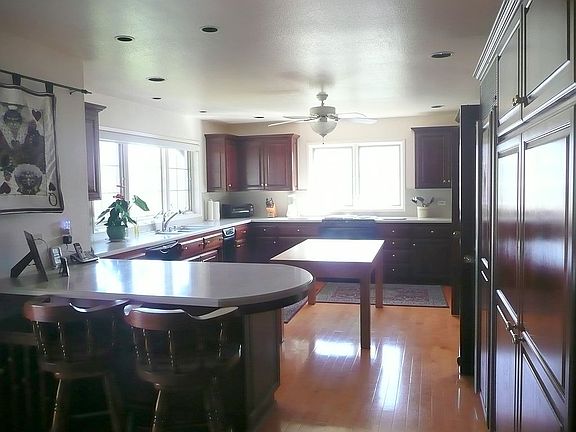 3rd image of 1871 Tecalote Dr