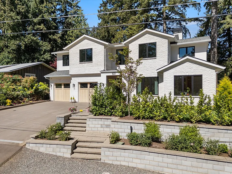 825 Ellis Ave — Photo 5
