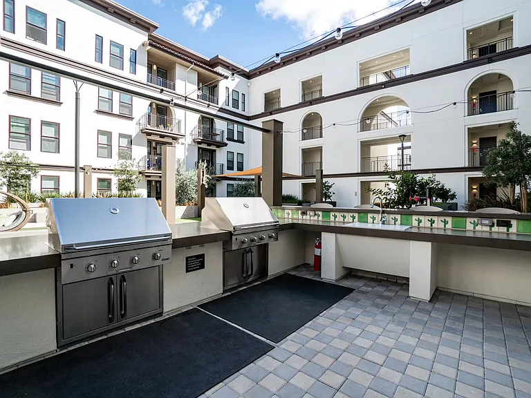 Villas on the Boulevard — Photo 17