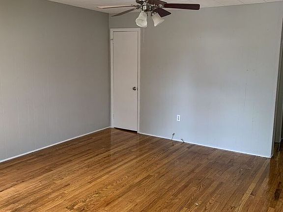 4th image of 21 Kenalcon Dr