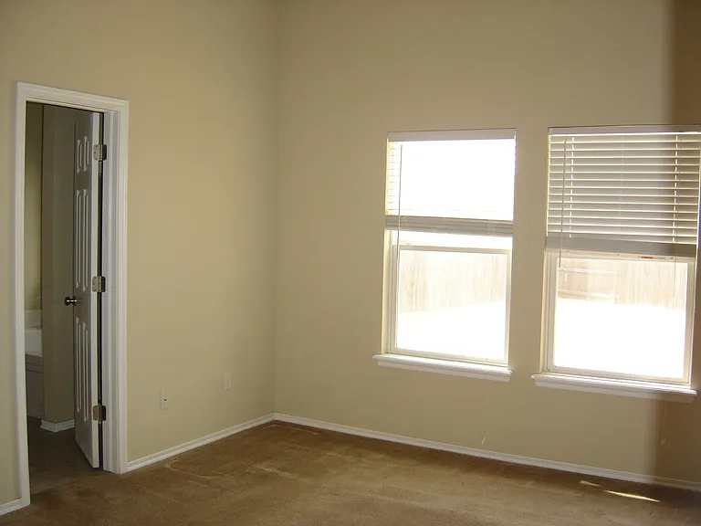 18109 Calle Way — Photo 10