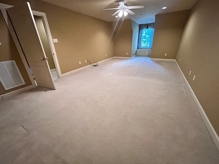 115 Noyant Dr — Photo 18
