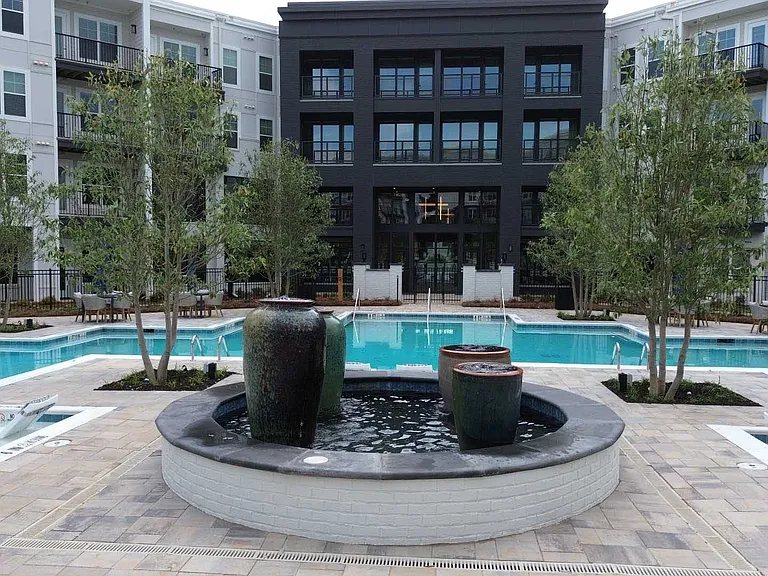 The Collier Sugar Hill Luxury Apartments — Photo 14