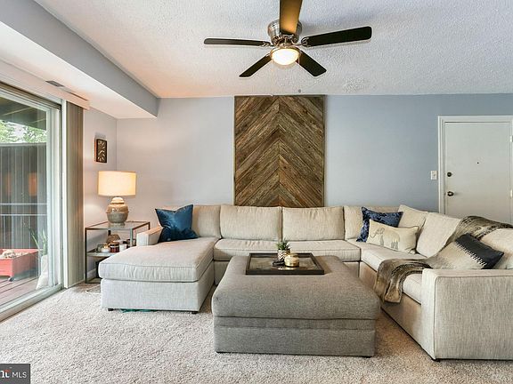 5th image of 10025 Mosby Woods Dr APT 318