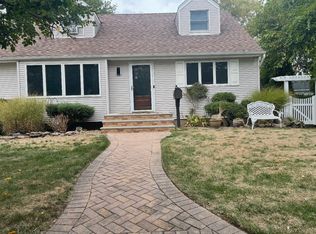 717 Arthur St, Baldwin, NY 11510