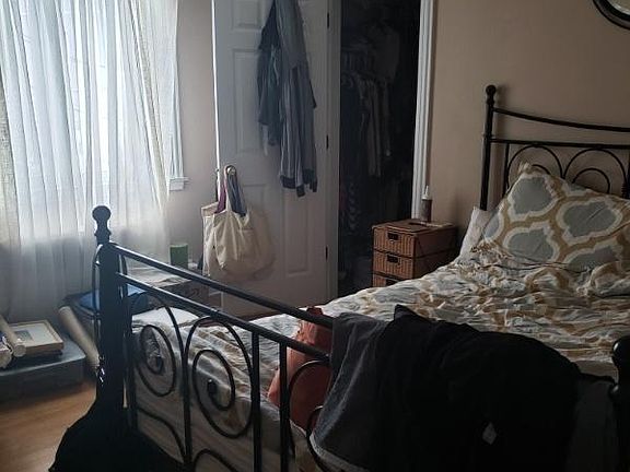 5th image of 4891 N Ashland Ave APT 3E