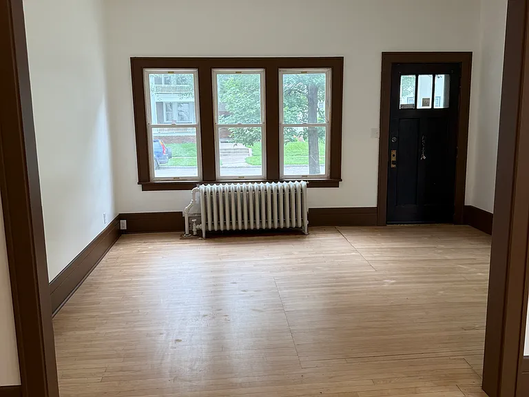 604 Portland Ave — Photo 3
