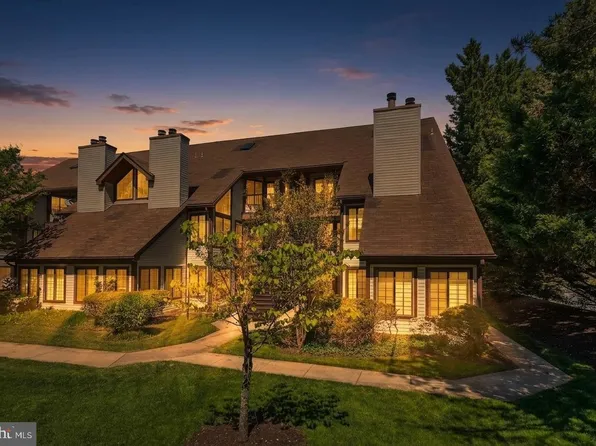 6013 Curtier Dr #C, Alexandria, VA 22310