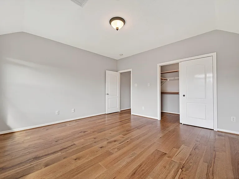 2315 Vinemead Ct — Photo 38