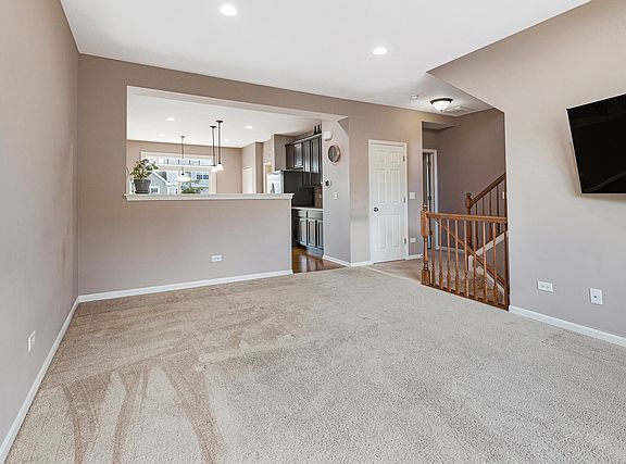 5th image of 1637 Dogwood Ln