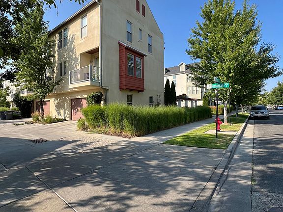 4th image of 11421 S Benton Ln
