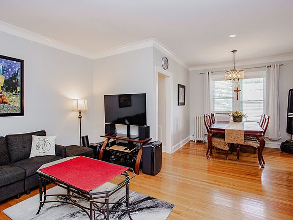 4th image of 719 Reba Pl APT 2N