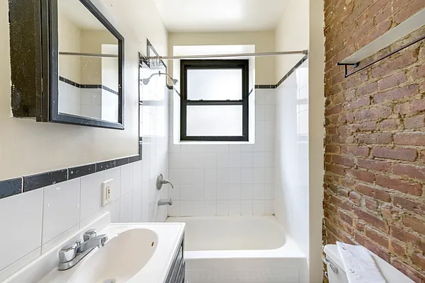 Rented by Compass | media 12