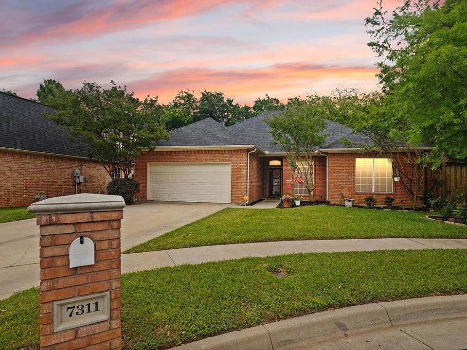1st image of 7311 Heritage Oaks Ct