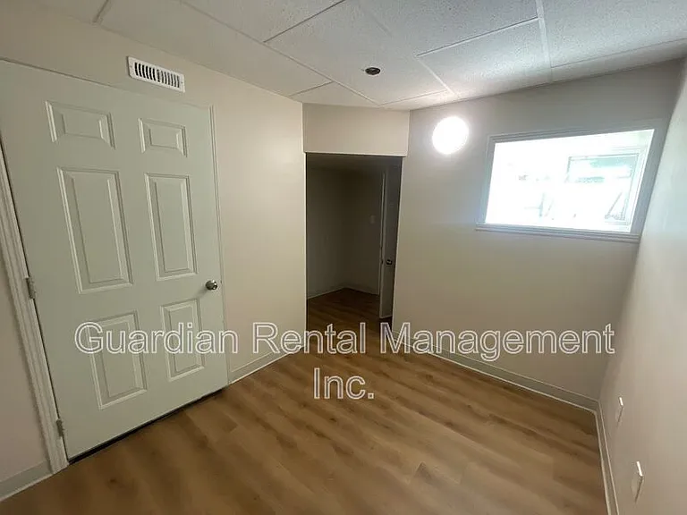404 Ambrose St #2 — Photo 3