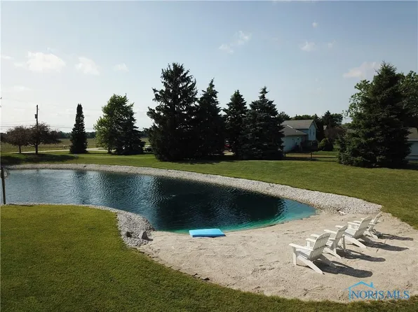 22459 W Bittersweet Ln, Curtice, OH 43412