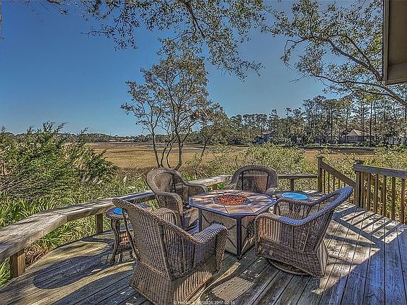 2nd image of 1 Pine Island Ct