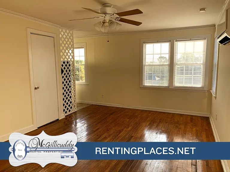 940 Hickman Rd #4 — Photo 2