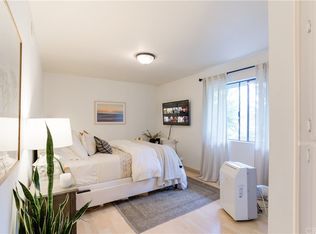 1207 Las Arenas Way #4, Costa Mesa, CA 92627