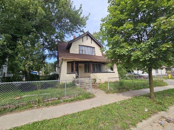 925 Eastern Ave SE