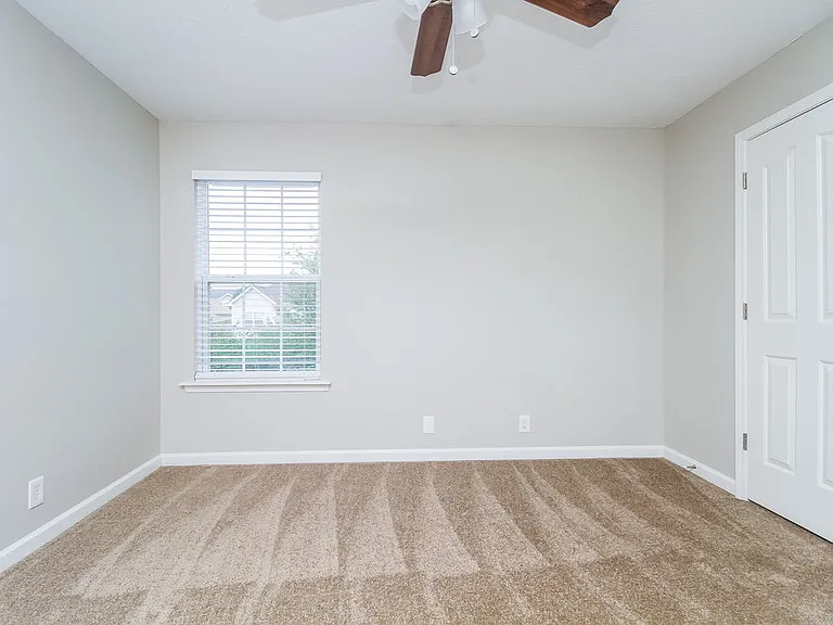 8856 Cressent Glen Ct — Photo 14