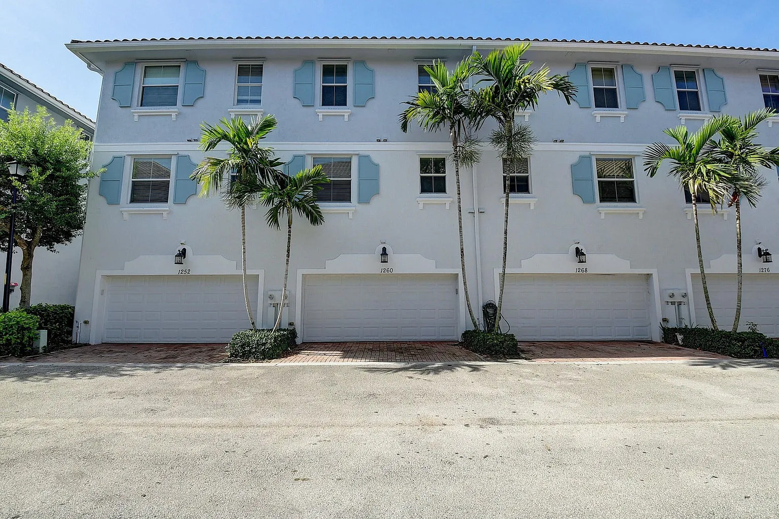 3 bed, 3.5 bath, $3,200 — Photo 4