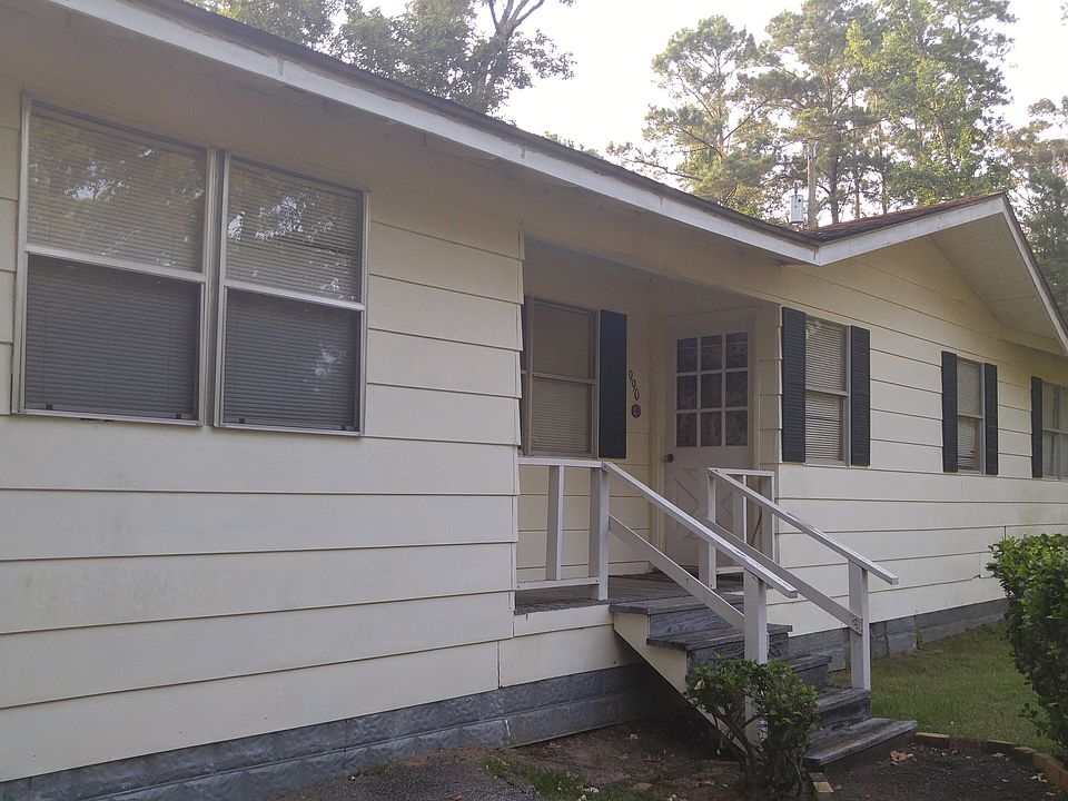 1st image of 990 Ivanhoe Dr